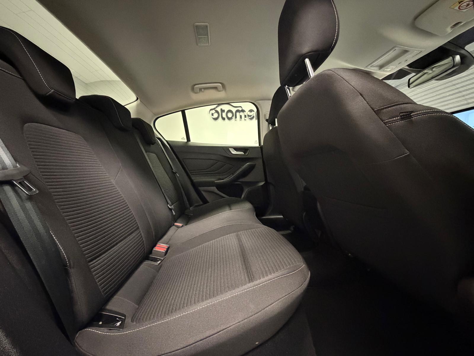FORD FOCUS 12